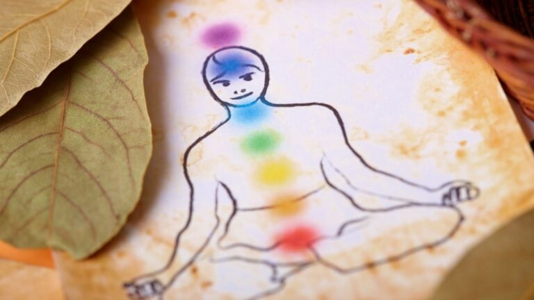 Vad är chakran? Var finns de och hur kan man arbeta med dem?