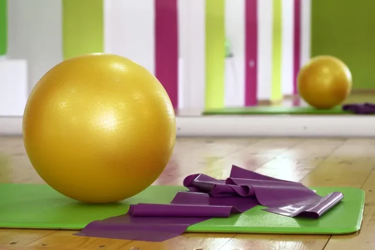 Yoga nära till hands: Yoga i hemmet för en upptagen livsstil