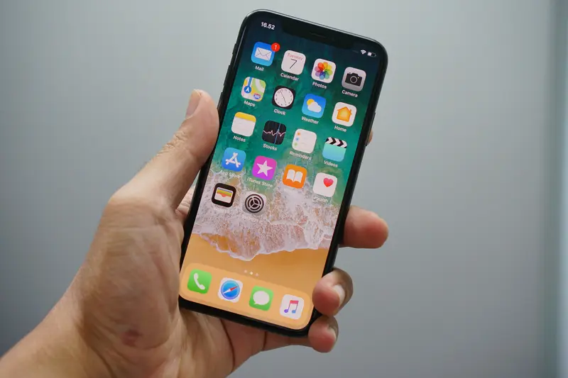 iOS: Ewolucja, nowości i bezpieczeństwo