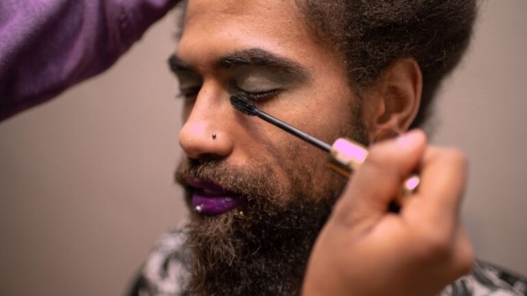 Genderfluid: Utvecklingen av könsidentitet i den moderna världen