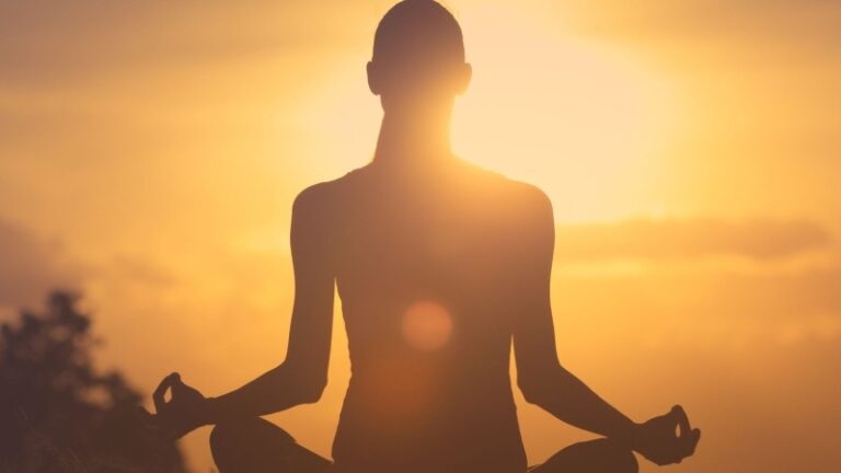 Manifestationsmeditation – manifestera genom djup medvetenhet